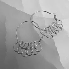 Load image into Gallery viewer, Interlace Side Earrings