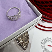 Load image into Gallery viewer, Interlace Ring