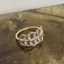 Load image into Gallery viewer, Interlace Ring