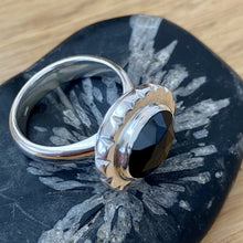 Load image into Gallery viewer, Sparkly Spinel Ring
