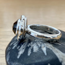 Load image into Gallery viewer, Sparkly Spinel Ring
