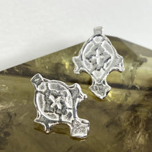 Load image into Gallery viewer, Sterling Silver Deco Pattern Stud Earrings