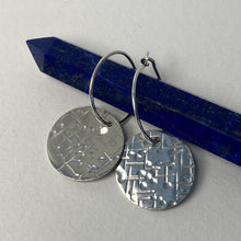Load image into Gallery viewer, Round Hammered Earrings