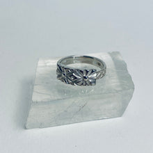 Load image into Gallery viewer, Sterling Silver Sunrise Ring