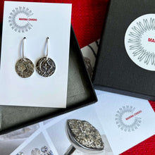 Load image into Gallery viewer, Sterling Silver Round Deco Pattern Earrings
