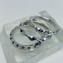 Load image into Gallery viewer, Sterling Silver Wave Ring
